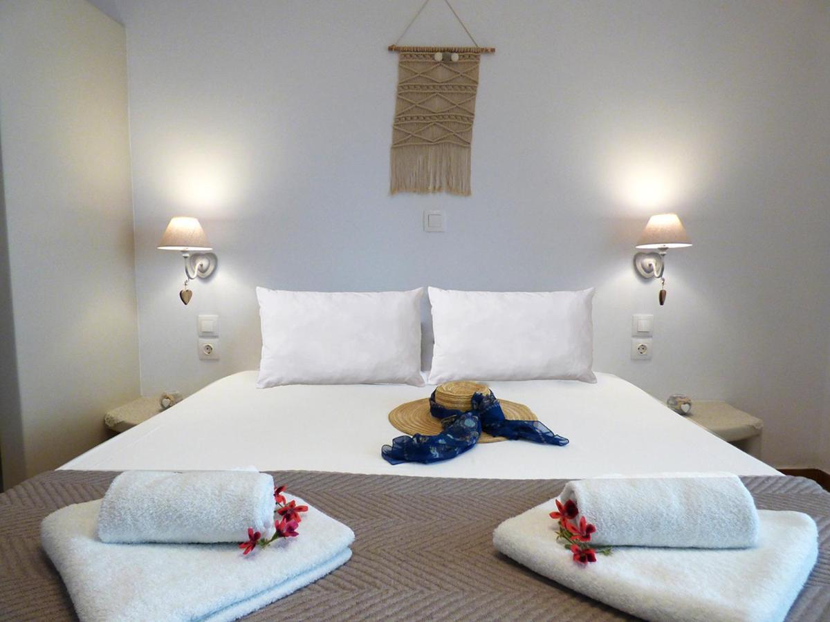 Tasoula Guest House Adamantas  Luaran gambar