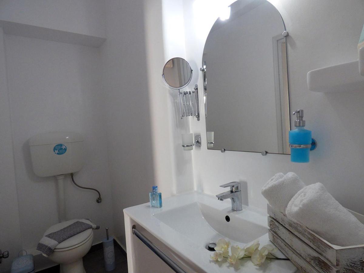 Tasoula Guest House Adamantas  Luaran gambar
